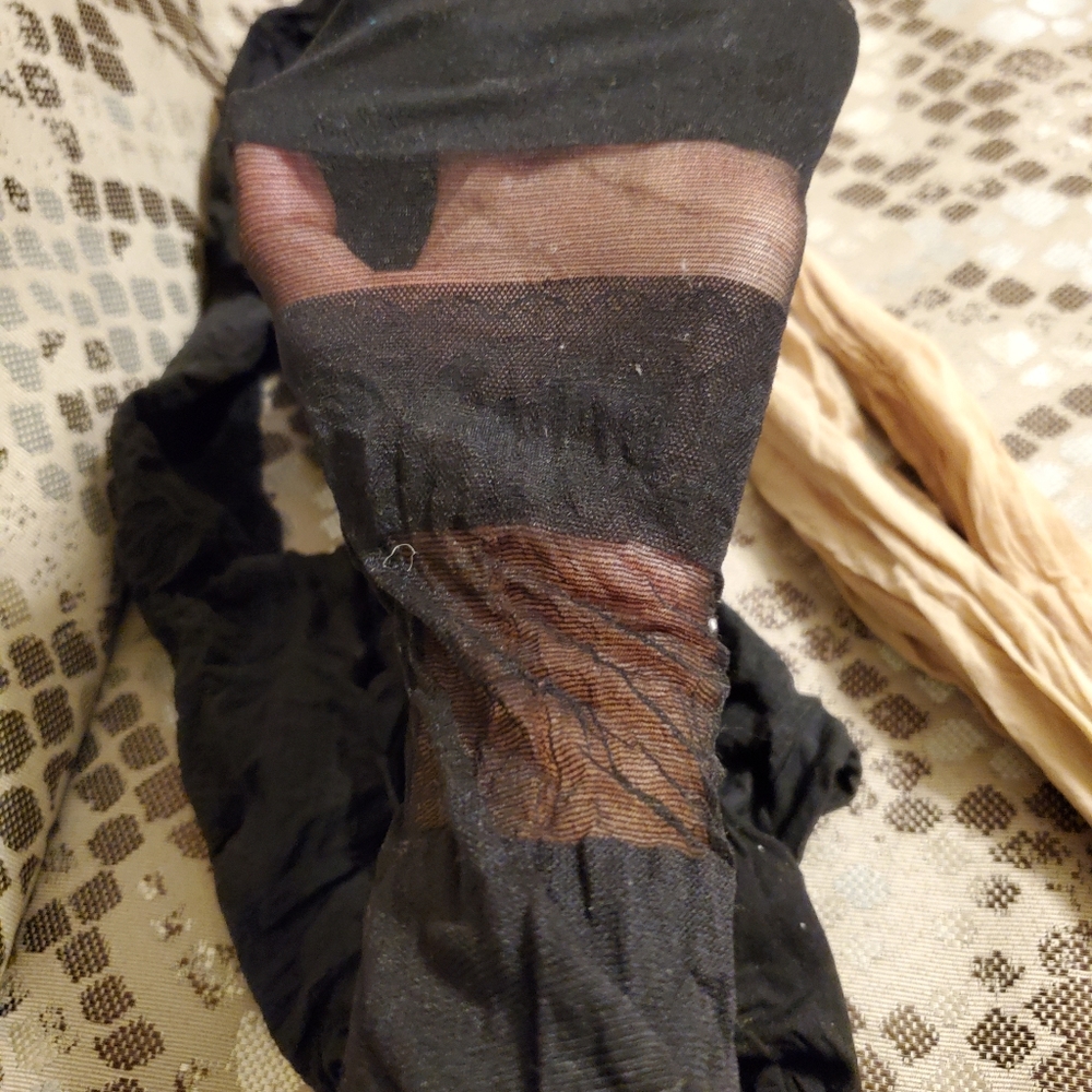 Stockings - Picture 4 of 5